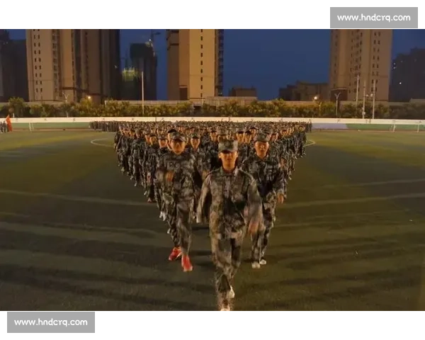 致敬苏州队 “最燃 12 人”：热血与守望照亮绿茵场