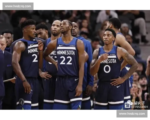 活塞猛龙正面交锋年轻阵容碰撞东部格局再起波澜赛场风云激荡之夜 活塞猛龙正面交锋年轻阵容碰撞东部格局再起波澜赛场风云激荡之夜