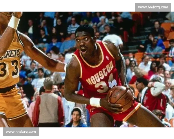 奥尼尔对决奥拉朱旺中锋王朝碰撞的时代篮球终极之战历史巅峰较量 奥尼尔对决奥拉朱旺中锋王朝碰撞的时代篮球终极之战历史巅峰较量