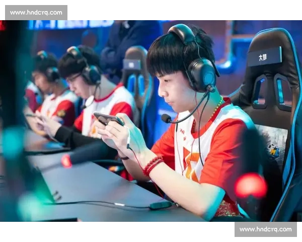 福冈黄蜂与长崎航海激战正酣 上演精彩东亚足球对决